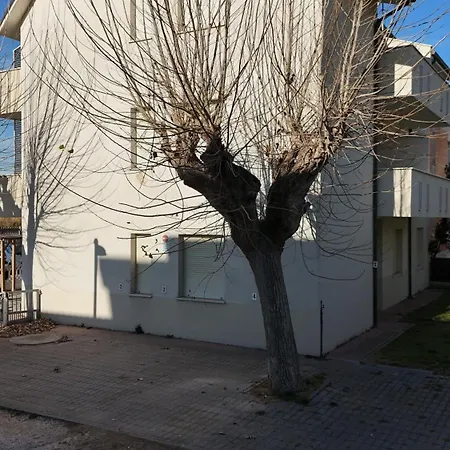 Fano, Trilocale Con Terrazzino A 30mt Dal Mare - F006 * Marotta