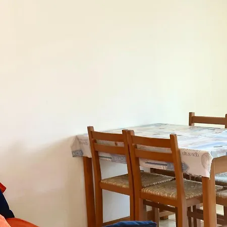 Fano, Trilocale Con Terrazzino A 30mt Dal Mare - F006