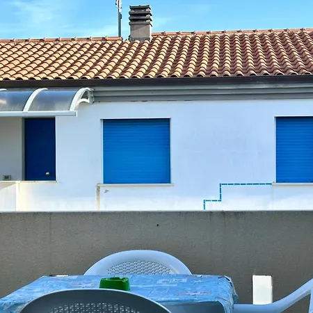Fano, Trilocale Con Terrazzino A 30mt Dal Mare - F006 *