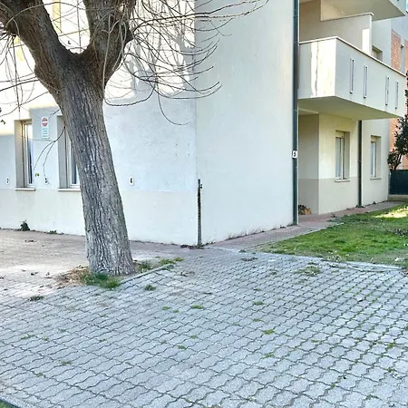 Fano, Trilocale Con Terrazzino A 30mt Dal Mare - F006 * Marotta
